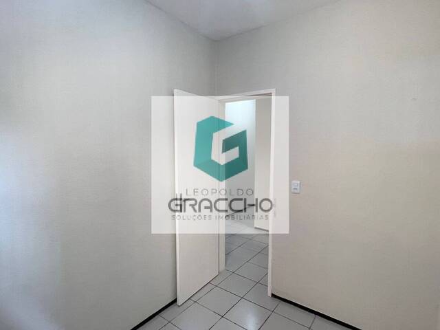 Apartamento para Venda em Fortaleza - 5