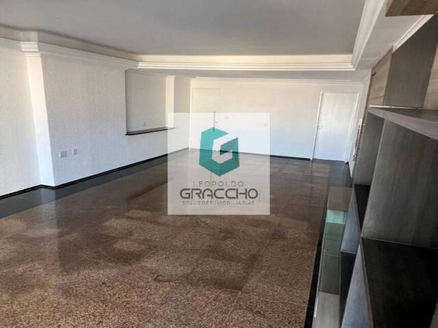 Apartamento para Venda em Fortaleza - 4