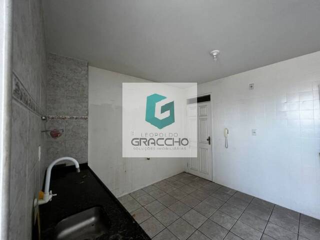 Apartamento para Venda em Fortaleza - 2